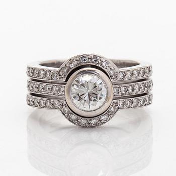 Ring, brilliant cut diamonds, 18K white gold, Italy 2005.
