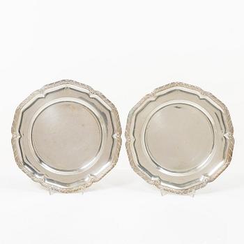 Plates, a pair, silver, GAB, Stockholm, 1928.