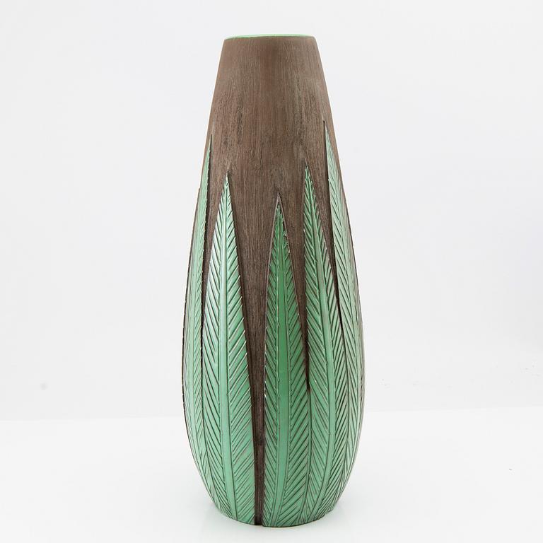 Anna-Lisa Thomson, Floor vase "Paprika" Uppsala Ekeby, later part of the 20th century, stoneware.