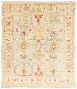 West Persian carpet, Arts and Crafts pattern, approx. 367 x 318 cm.