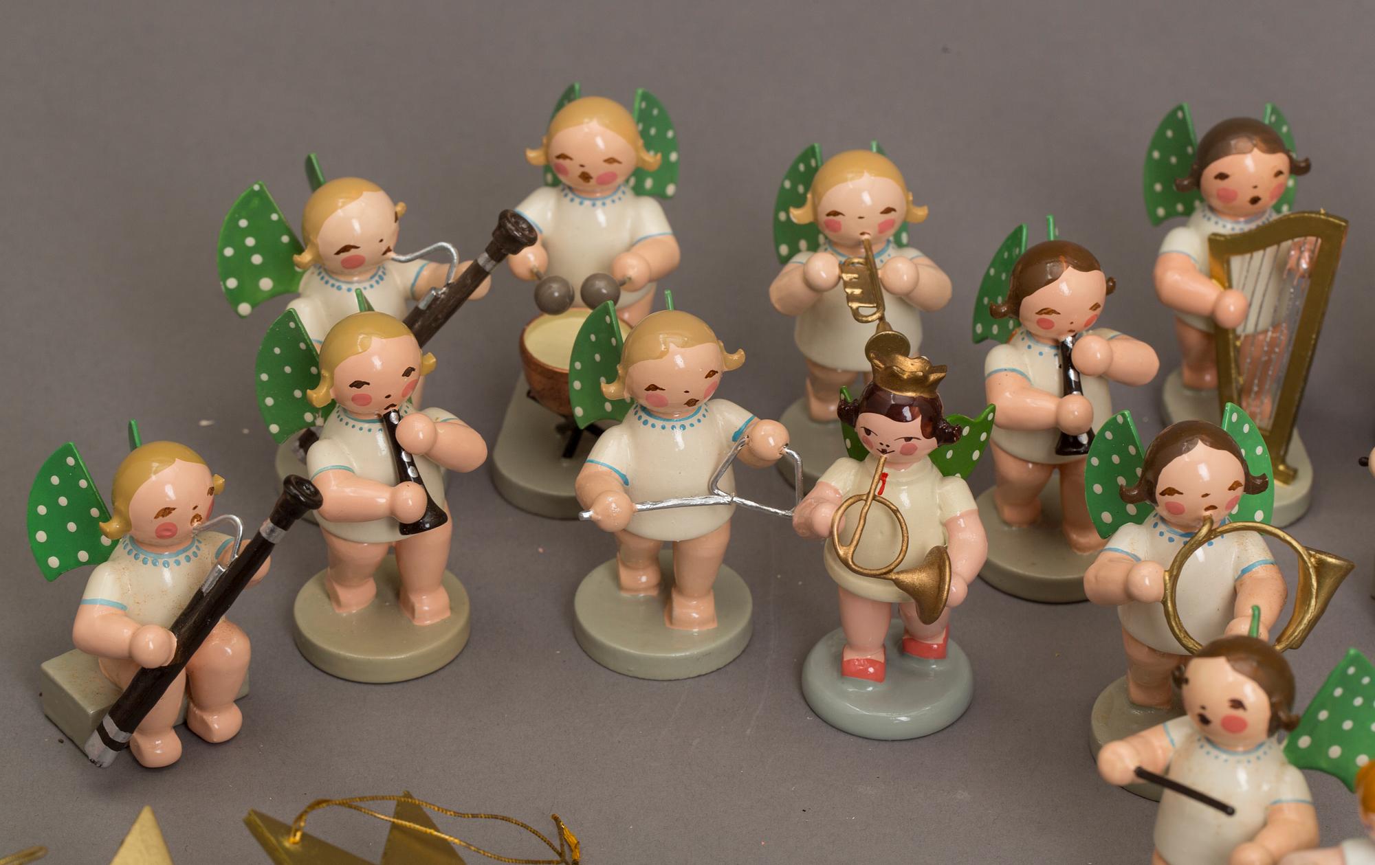 ÄNGLAORKESTER,ca  30 st, Erzgebirge, Tyskland, 1900-talets andra hälft.