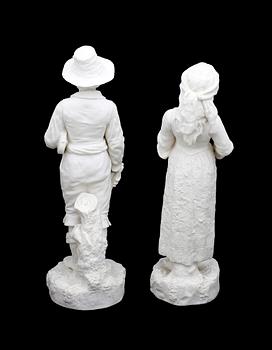 FIGURINER, ett par, parian, stplmärkta Gustavsberg. I produktion 1886-1909. Antal 343.
