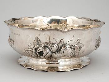 SKÅL, silver, C G Råström, Stockholm, 1946.  Vikt ca 482 gram.