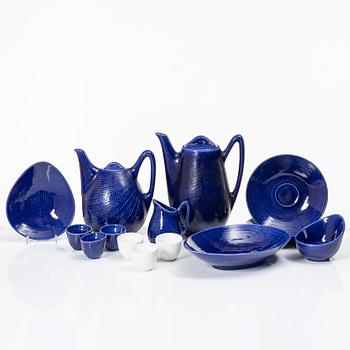 Hertha Bengtson, twelve 'Blå eld' service pieces, Rörstrand.