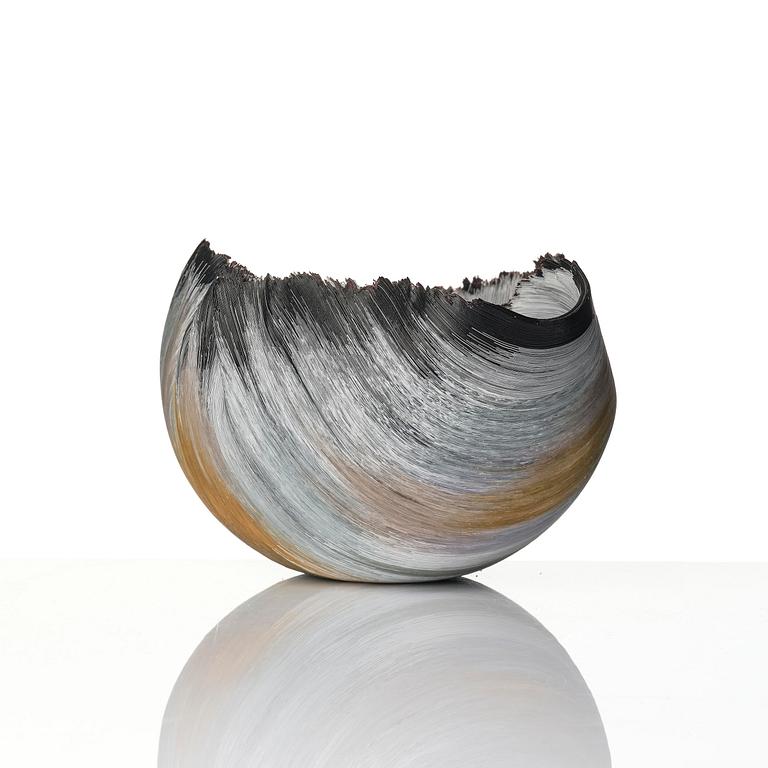 Mary Ann Toots Zynsky, a filet-de-verre glass bowl, Seattle, USA.