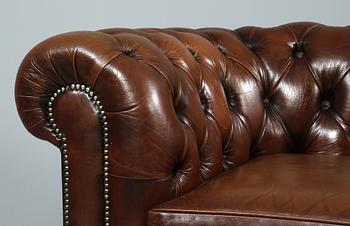 SOFFA samt FÅTÖLJ, Chesterfield, 1900-tal.