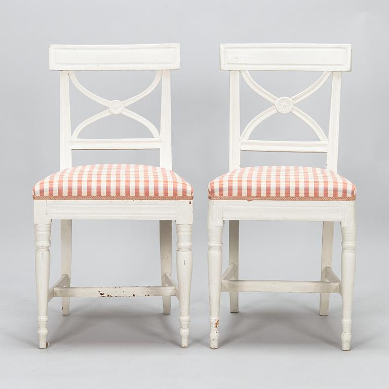 Four early 19th century chairs 'Bellman chairs'.