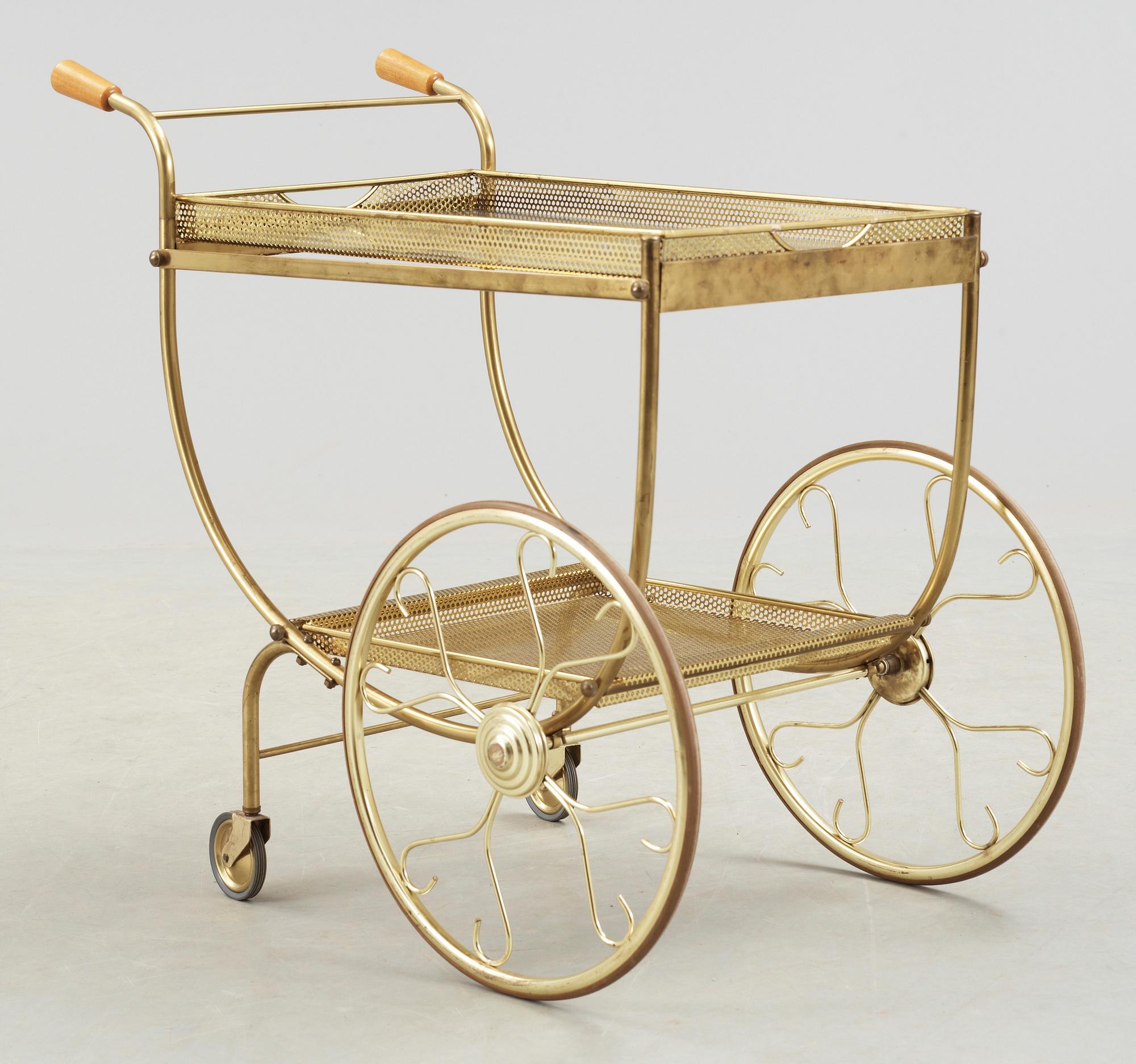 SERVERINGSVAGN, 1900-talets andra hälft.