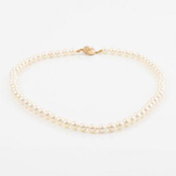 Pärlcollier, med odlade pärlor, lås 18K guld.