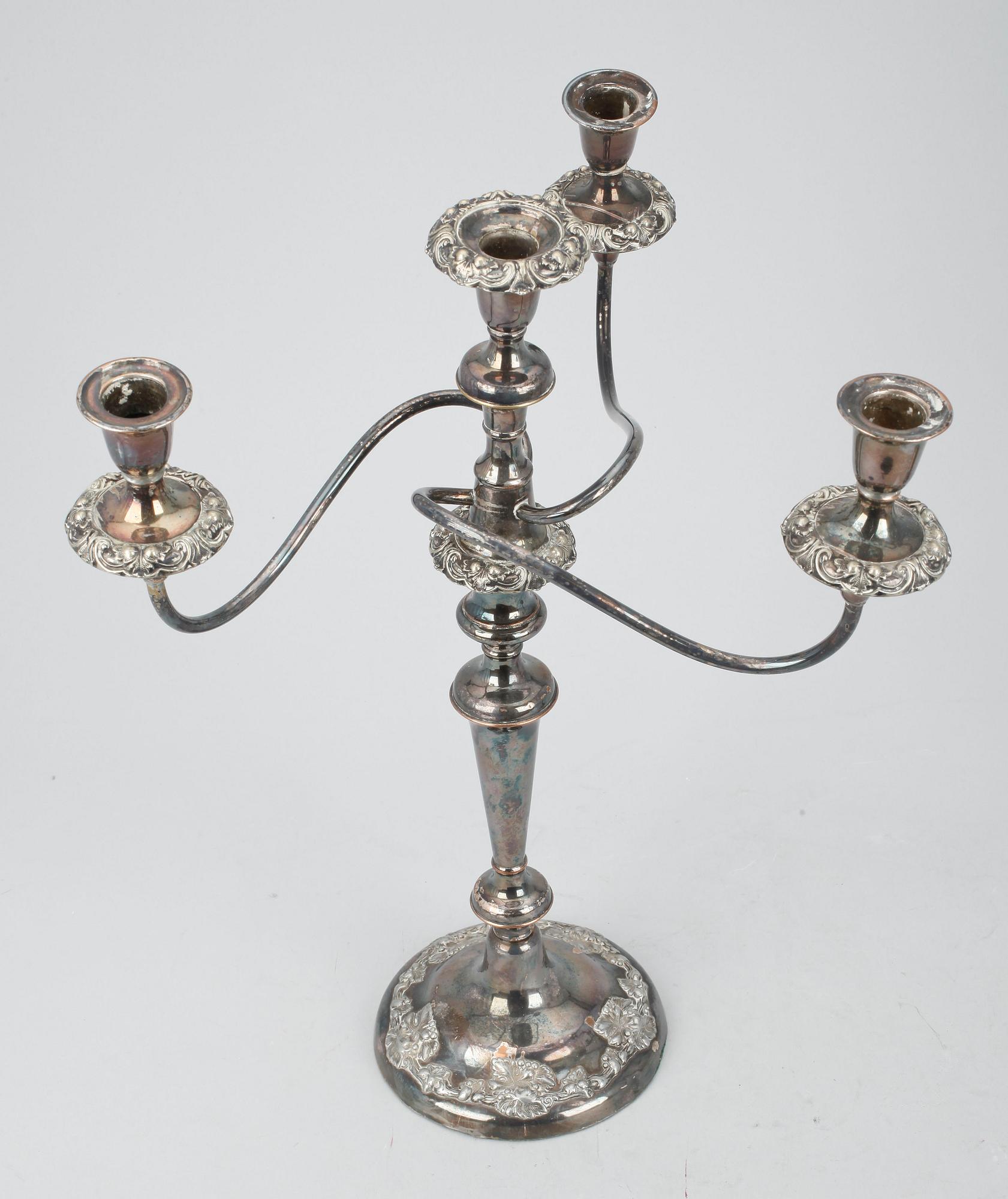 KANDELABRAR, ett par, försilvrad mässing och koppar, runt år 1900.