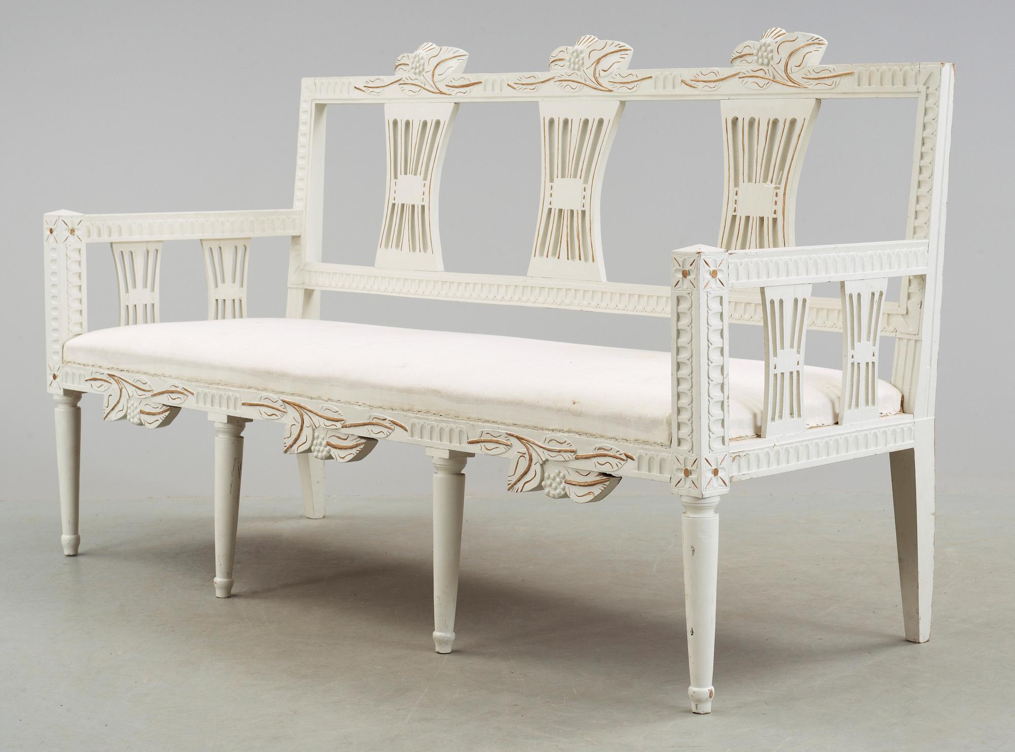 SOFFA, gustaviansk stil, Lindome-typ. 1900-tal.