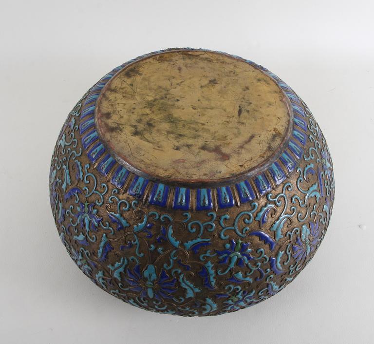 KRUKA, orientalisk, metall.