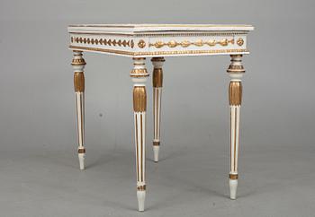 BORD, sengustaviansk stil, sekelskiftet 1800/1900-tal.