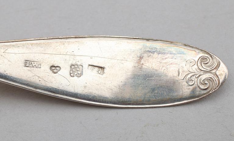 SILVERFÖREMÅL, 7 delar. Vikt ca 277 g.