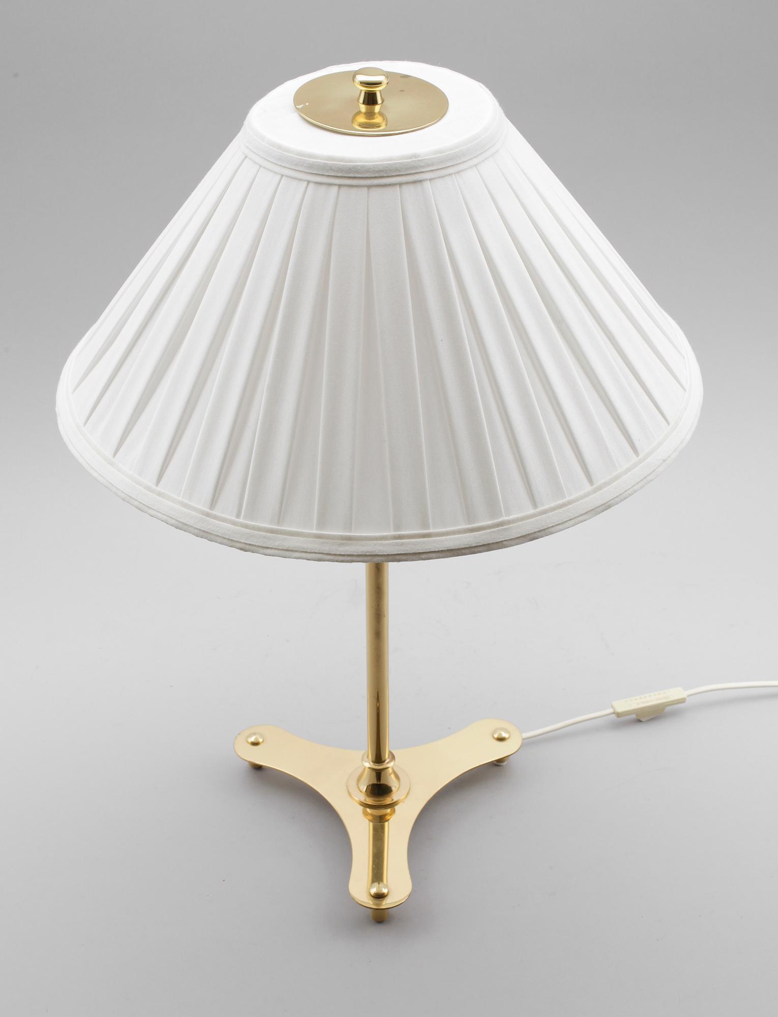 BORDSLAMPA, mässing, modell 2467/2, Josef Frank, Firma Svenskt Tenn.