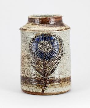 VAS, stengods, Lisa Larsson, 1900-talets andra hälft. Signerad samt studiohanden.