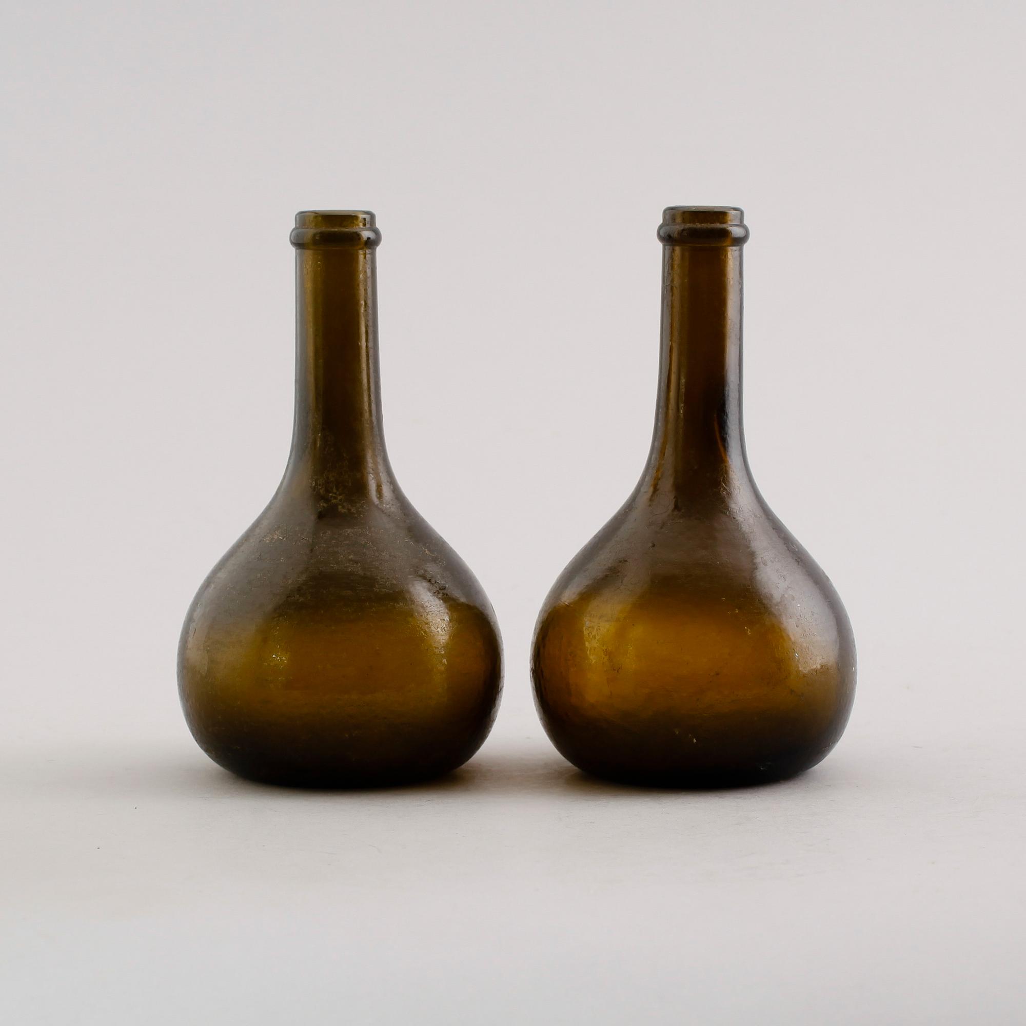 FLASKOR, 1 par, 1900-tal.