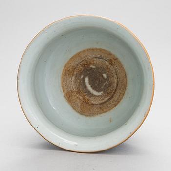 A Chinese porcelain censer, 18th-century.