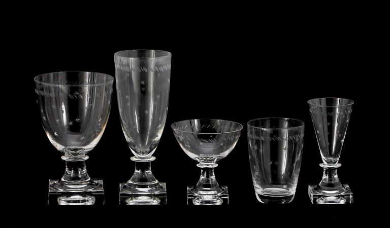 GLASSERVIS, 56 delar, empirestil, 1900-talets första hälft.