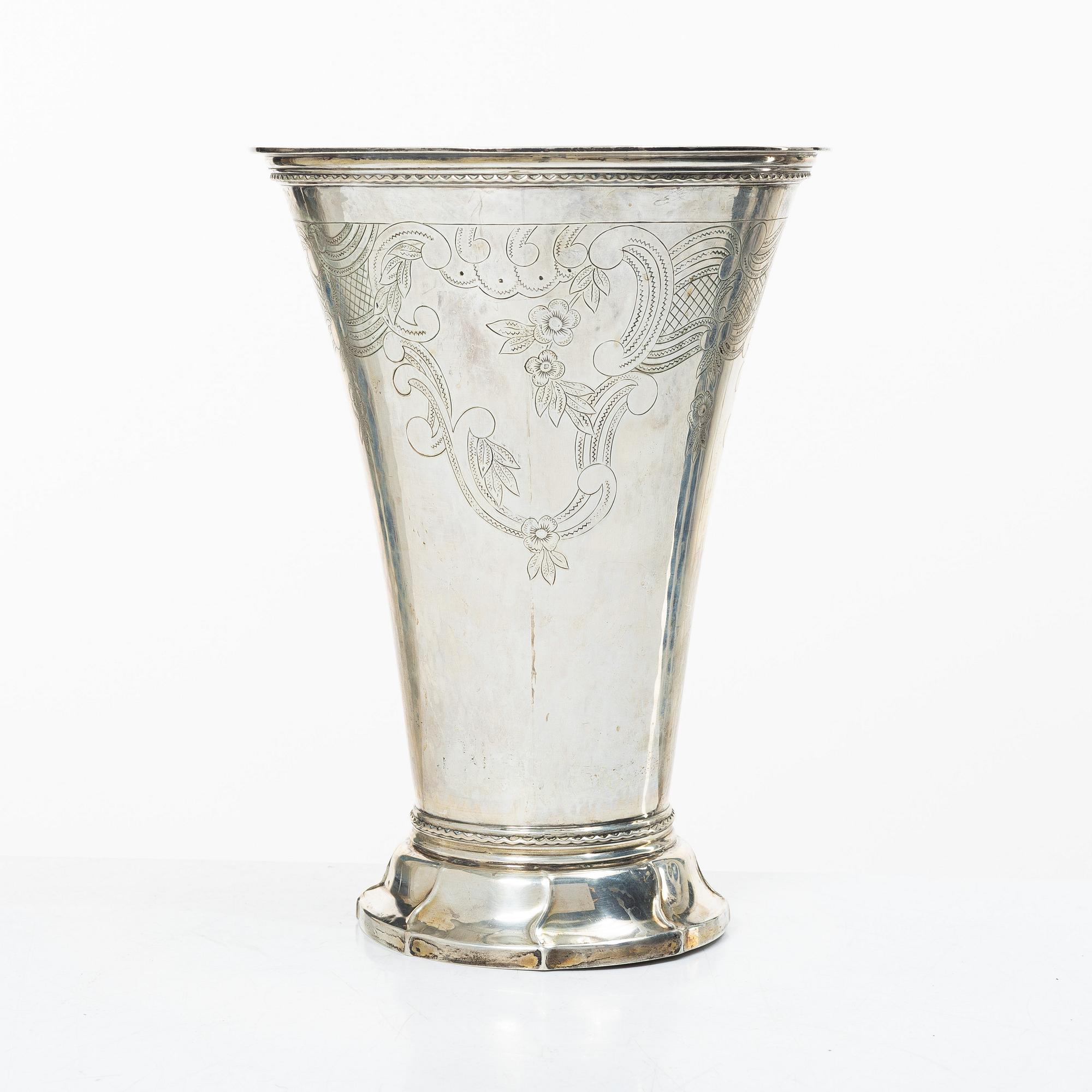 Karl Anderson, A Swedish silver Rococo style beaker, Stockholm 1937.