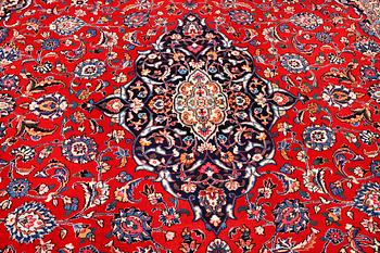 A Keshan carpet, c. 390 x 290 cm.