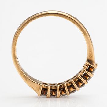 Ring, 14K guld och diamanter ca 0.42 ct tot. Finland 1989.