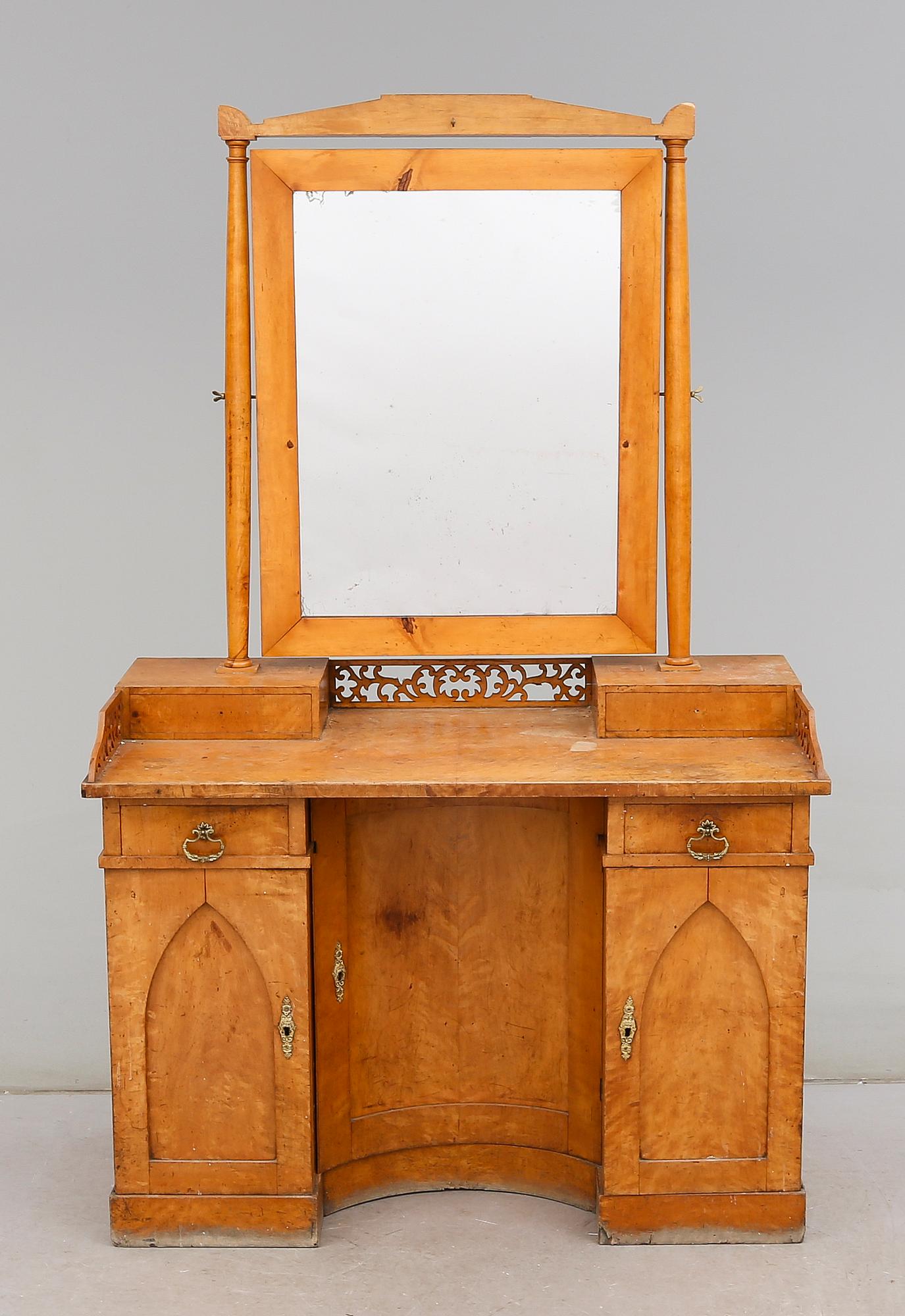 TOALETTBORD, Karl Johan, 1800-talets mitt.