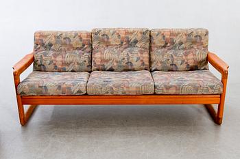 Soffa och fåtölj, Danmark, 60-tal, teak, tillverkare Komfort.