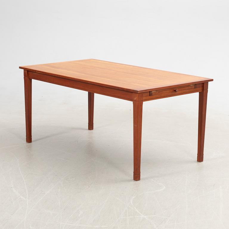 Anika Reuterswärd, matbord, "Gustav", Fogia.