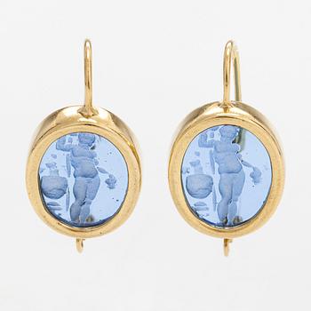 A pair of 18K gold earrings, with glass intaglio, Tagliamonte, Italy.