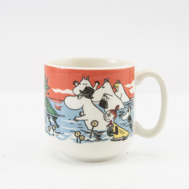 Tallrik samt mugg,"Midsummer Madness",  Moomin Characters (Mumin), Arabia, Finland 2001-2003.