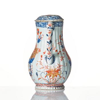 An imari ewer with cover, Qing dynasty, Kangxi (1662-1722).