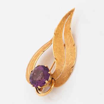 Brosch guld med ametist.