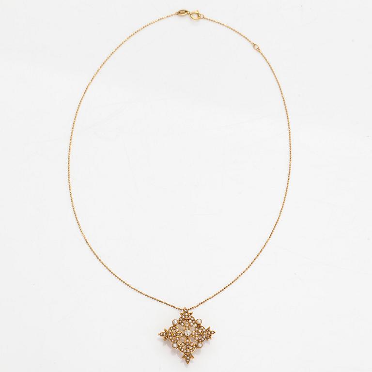 Rintaneula/riipus, kultaa siemenhelmet ja vanhahiontainen timantti, ketjulla.