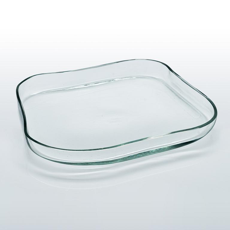 Alvar Aalto, a '3900' plate signed Alvar Aalto Iittala -56.