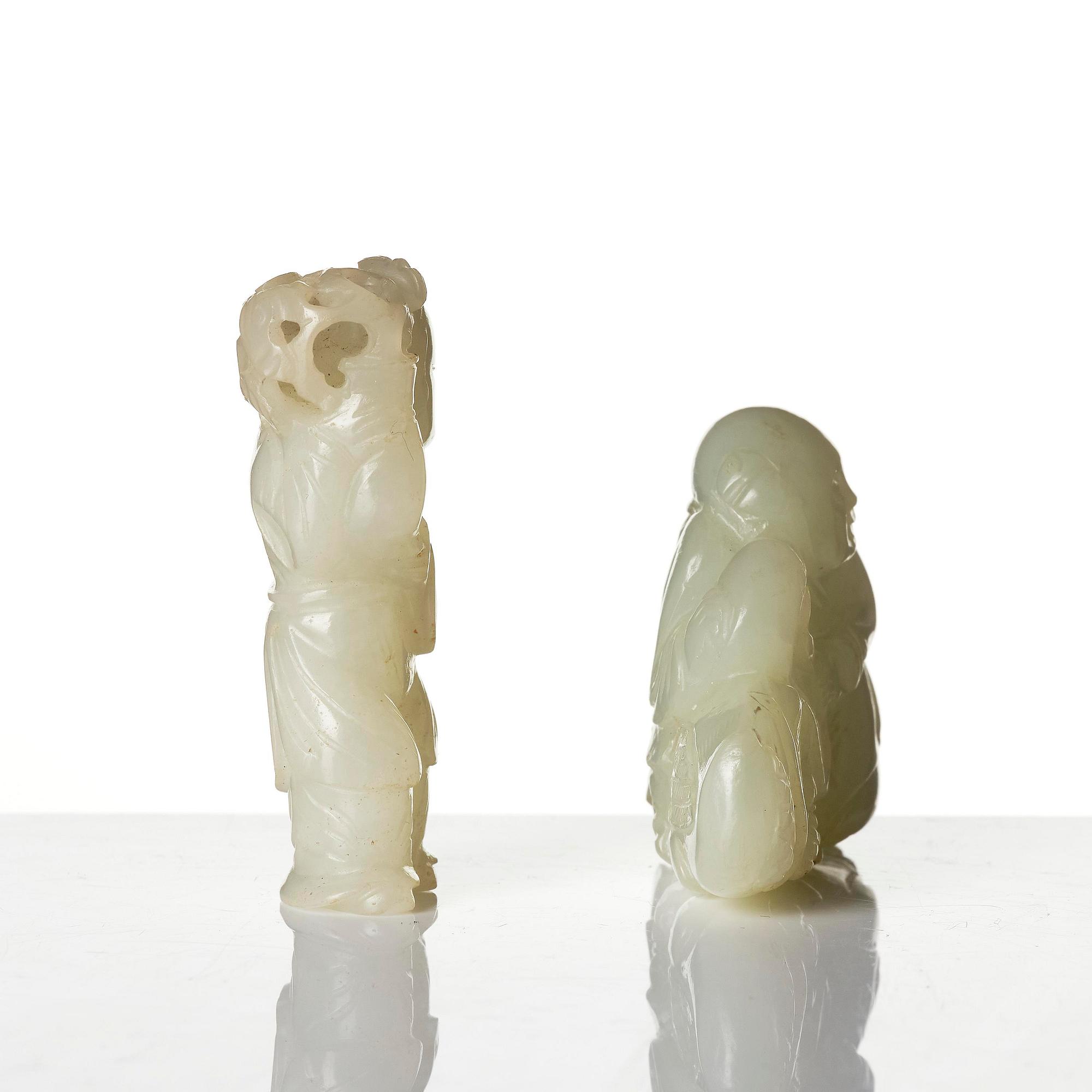 Figuriner, två stycken, jade. Qingdynastin, 1800-tal.
