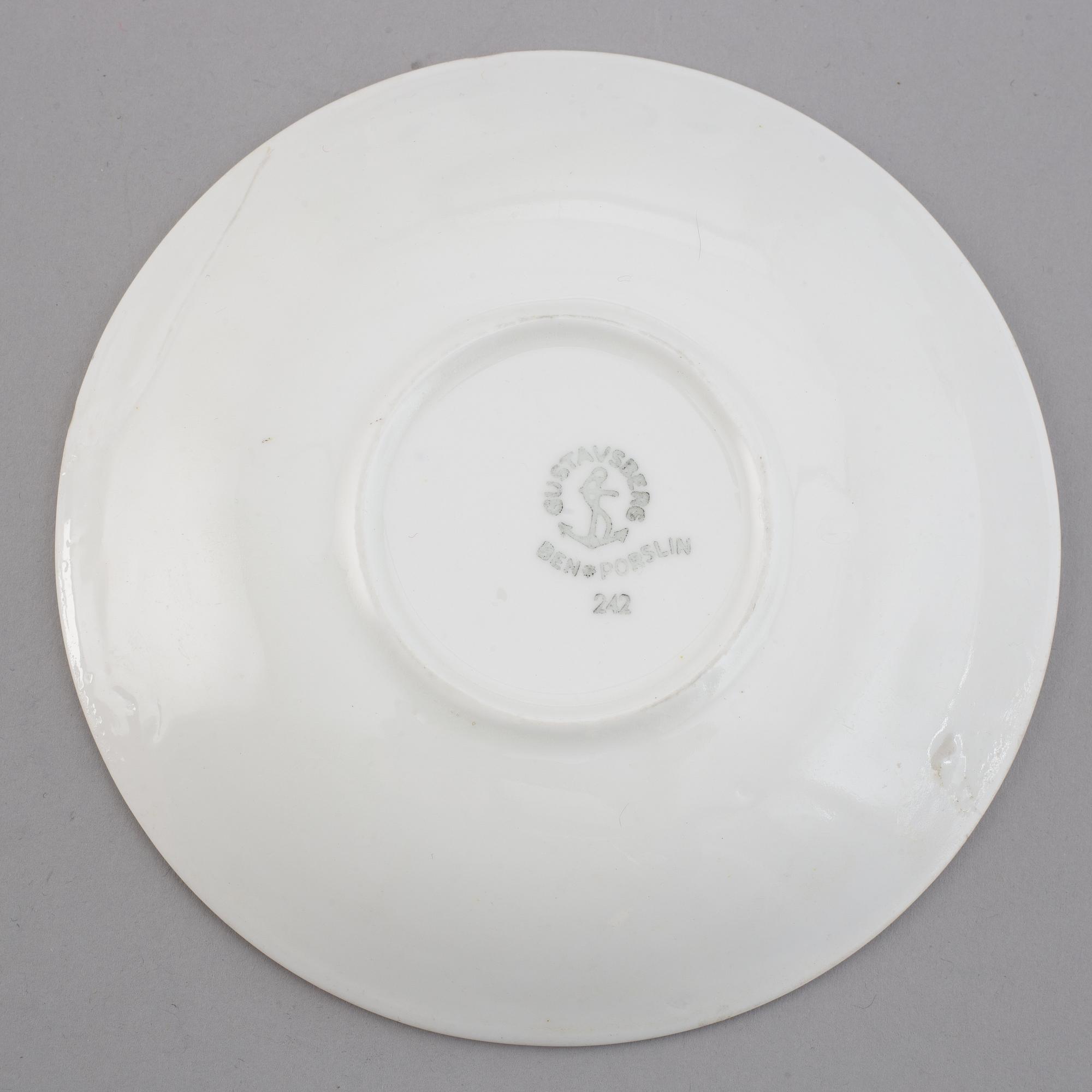 Servisdelar, 40 st, benporslin "Blå Blom", Gustavsberg.