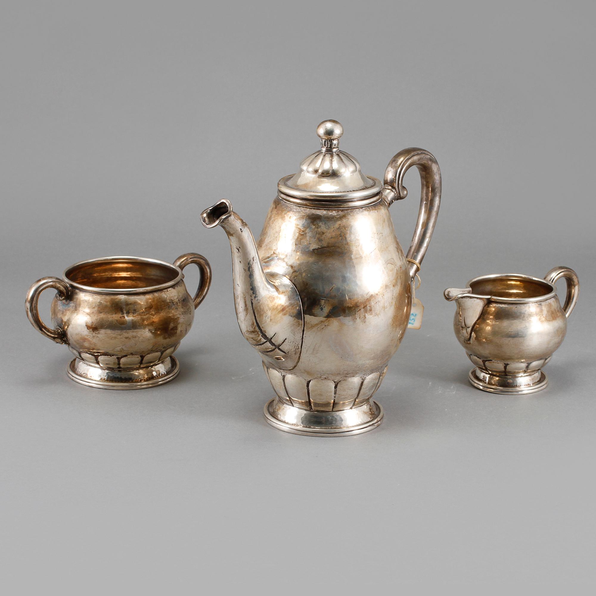 KAFFESERVIS, 3 delar, silver, Christian F Heise, Köpenhamn, 1917, vikt 742 g.