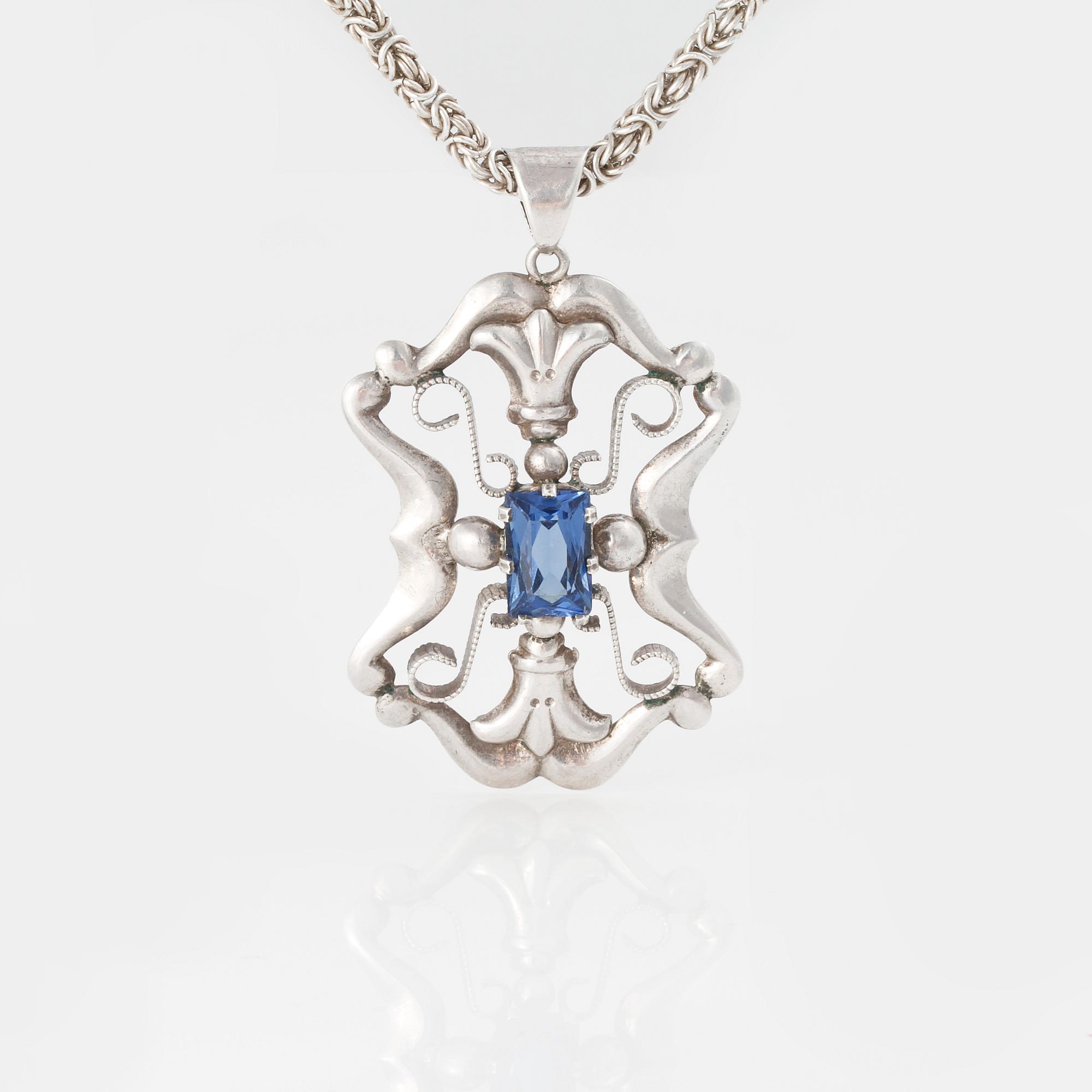 COLLIER/HÄNGE.