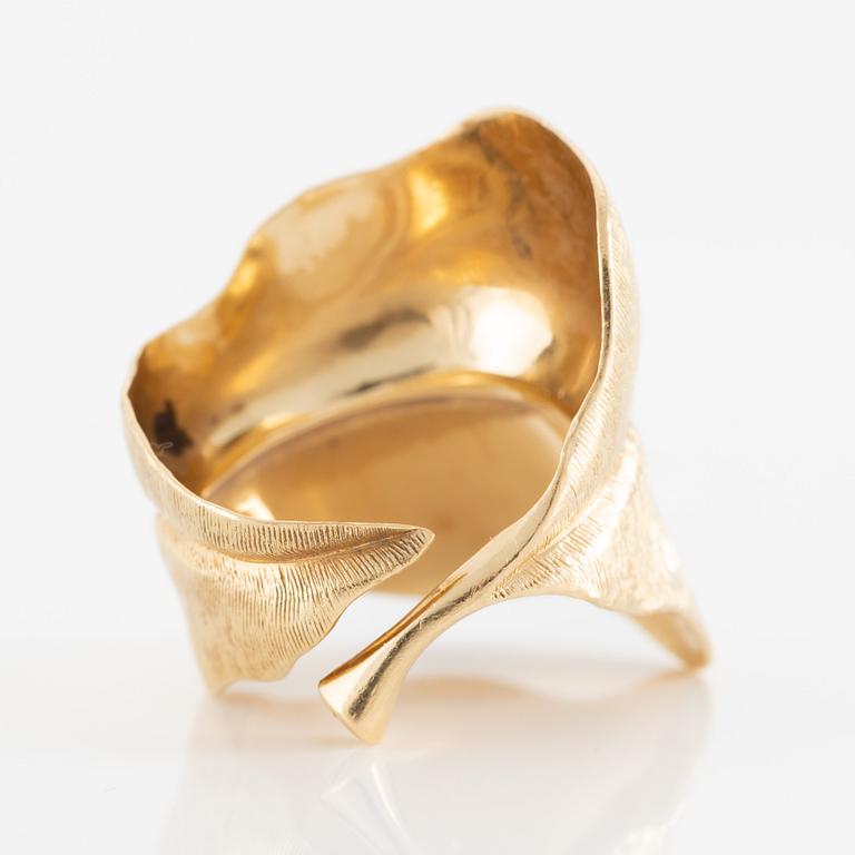 Ole Lynggaard, ring, "Leaf", 18K gold.