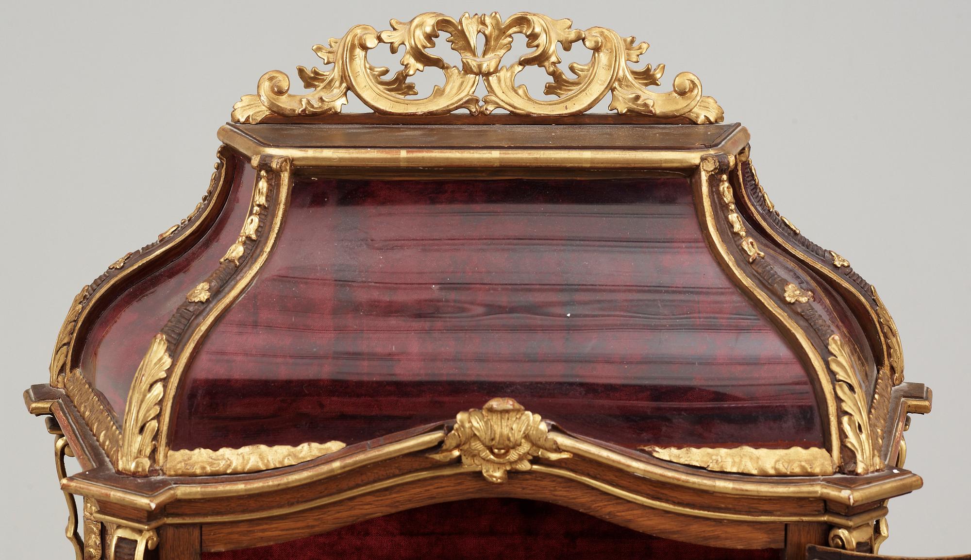 VITRINSKÅP, 2 delar, Louis XV-stil, 1900-tal.