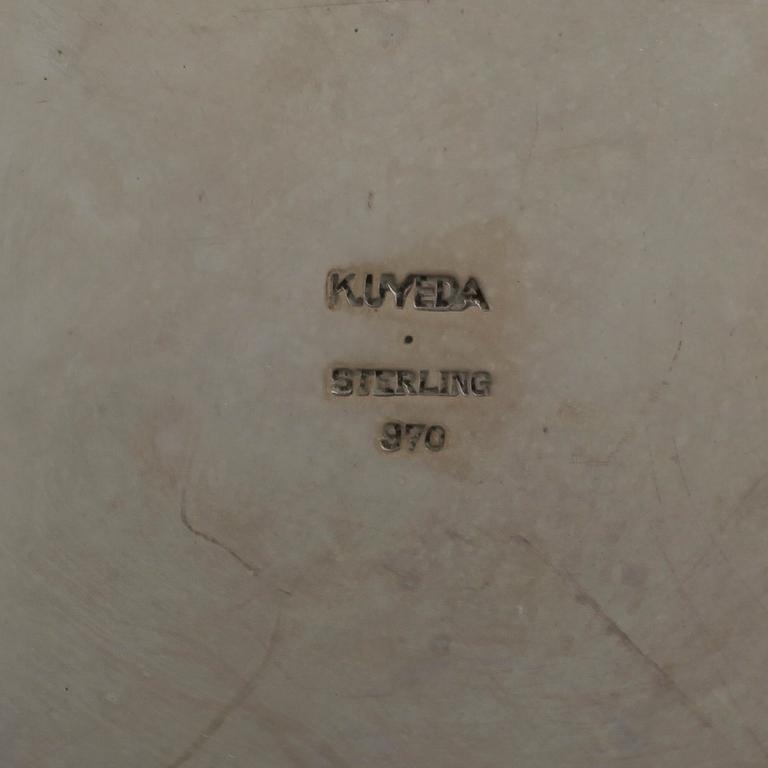 SKÅL, sterling silver, K uyeda, Japan, 1900-tal. Vikt ca 1180 gr.