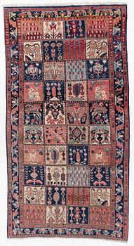 Rug, Bakhtiari, approx. 302 x 160 cm.