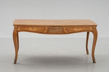 SKRIVBORD, rokokostil, 1900-tal.