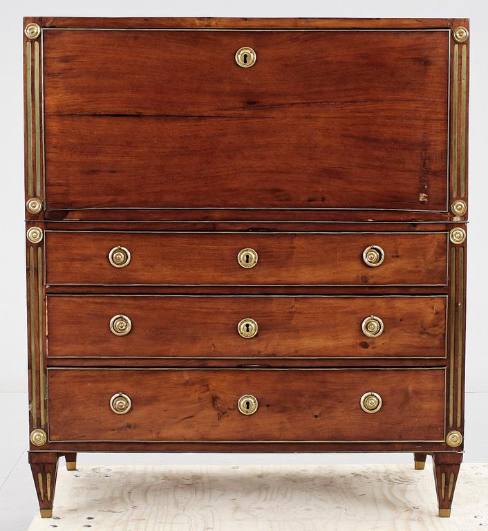 CHIFFONJÈ, sengustaviansk, sent 1700-tal.