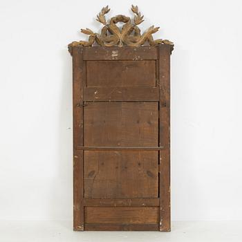 Spegel, sengustaviansk, omkring år 1800.