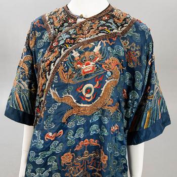 A Chinese embroidered silk robe, Qing dynasty, 19th Century.