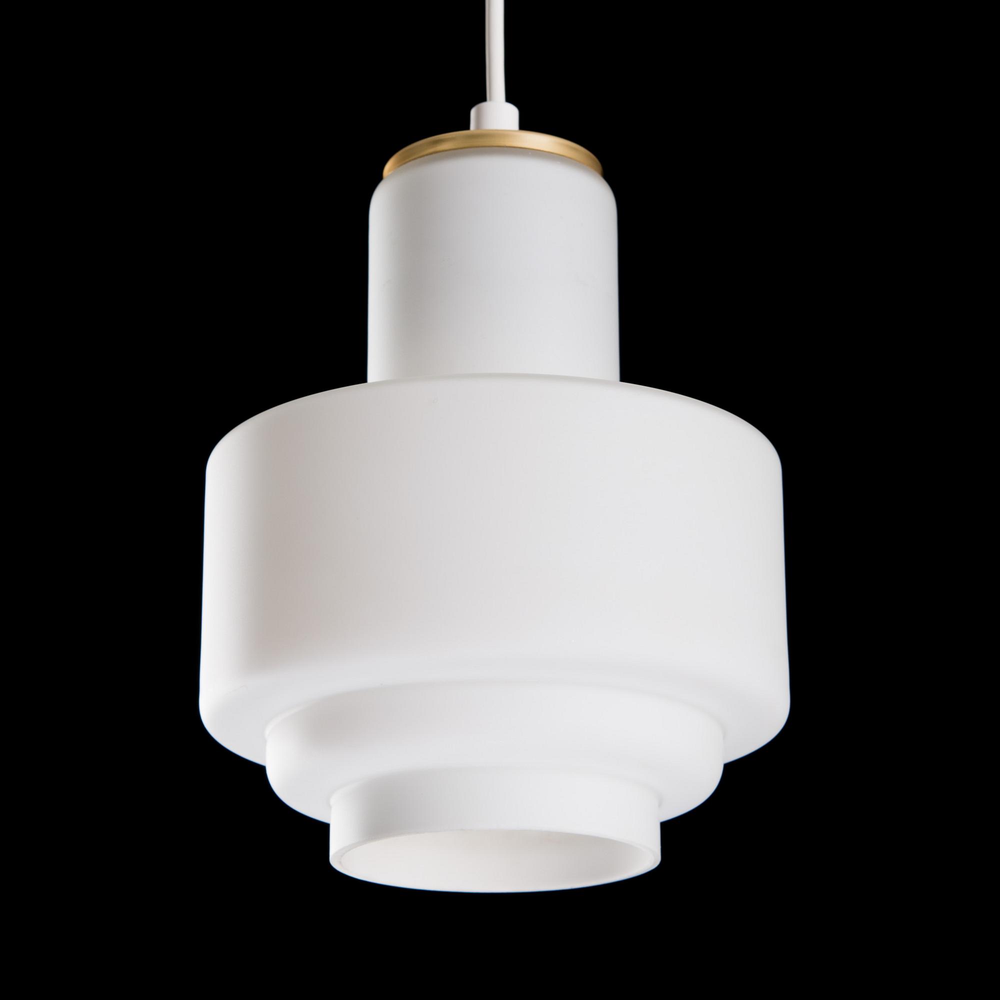 A mid 20th pendent lamp model 4621 for Iittala /Idman, Finland.