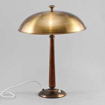 BORDSLAMPA, 1900-talets andra hälft.