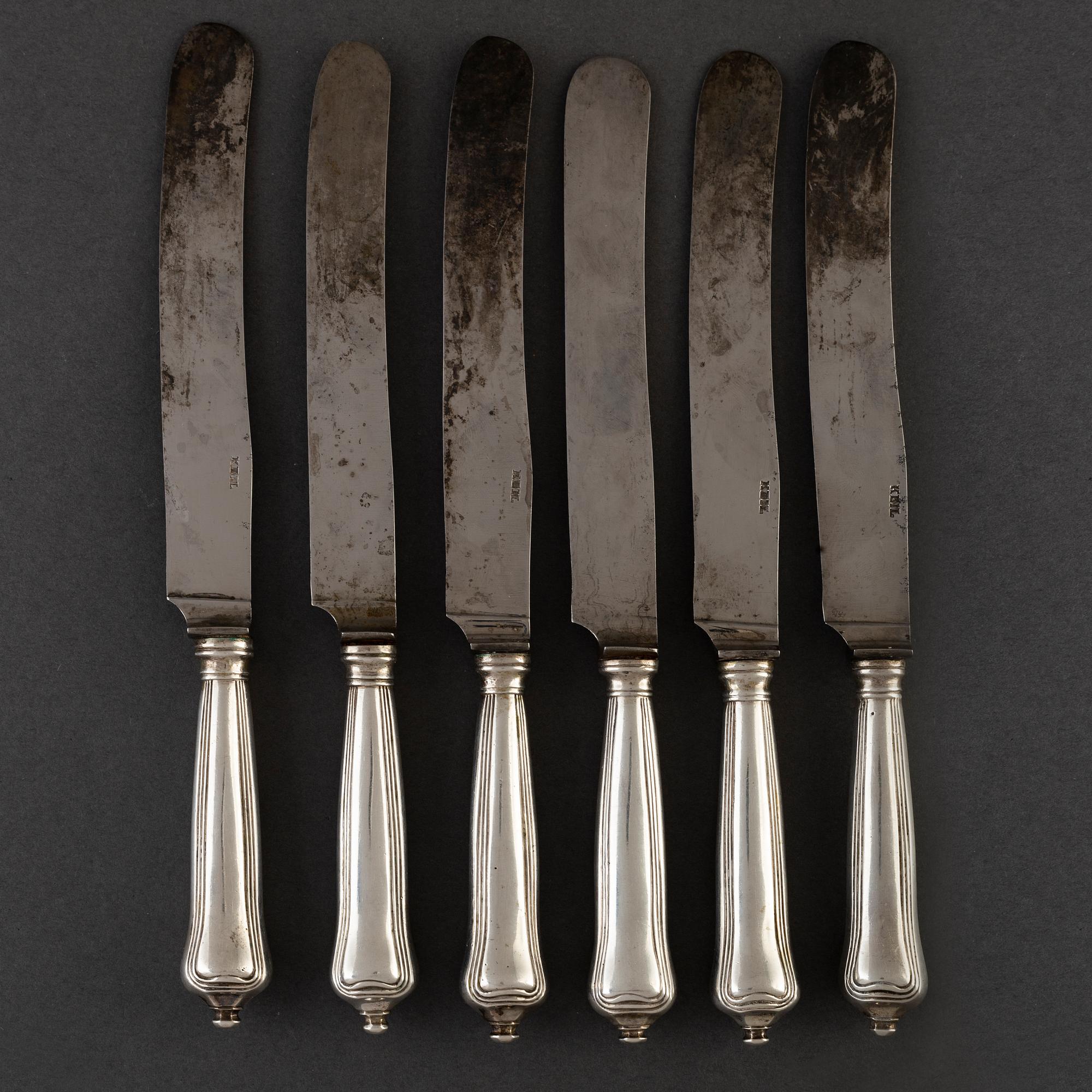 6 silver knives. 19th century.
